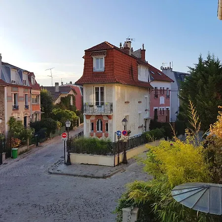 Bonjour Bed & Breakfast Paris
