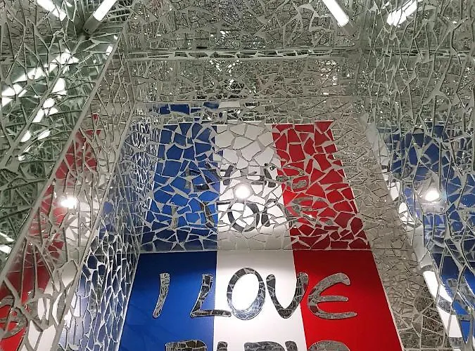 Bonjour Couette-café Paris