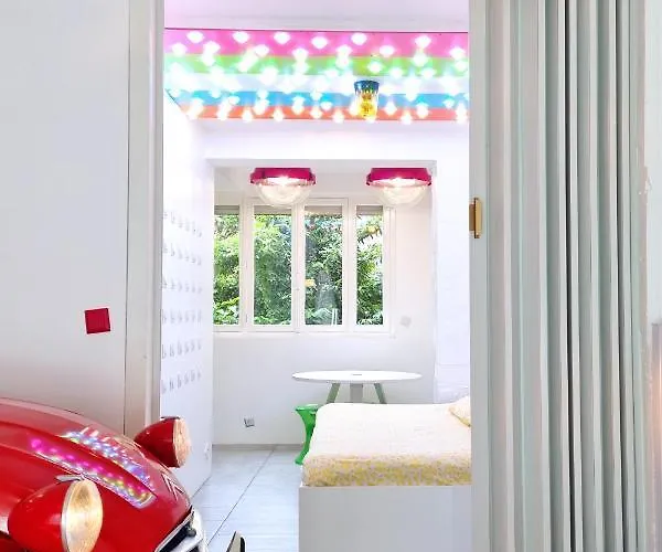 Bonjour Couette-café *