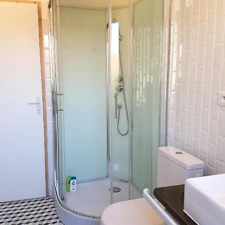 Bonjour * باريس